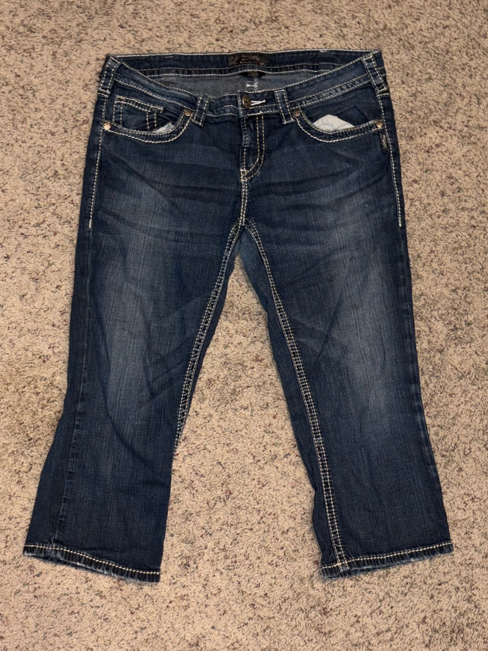 Y2K Women's Silver Jeans Co. Denim Capri Cropped Jeans (Size 32)